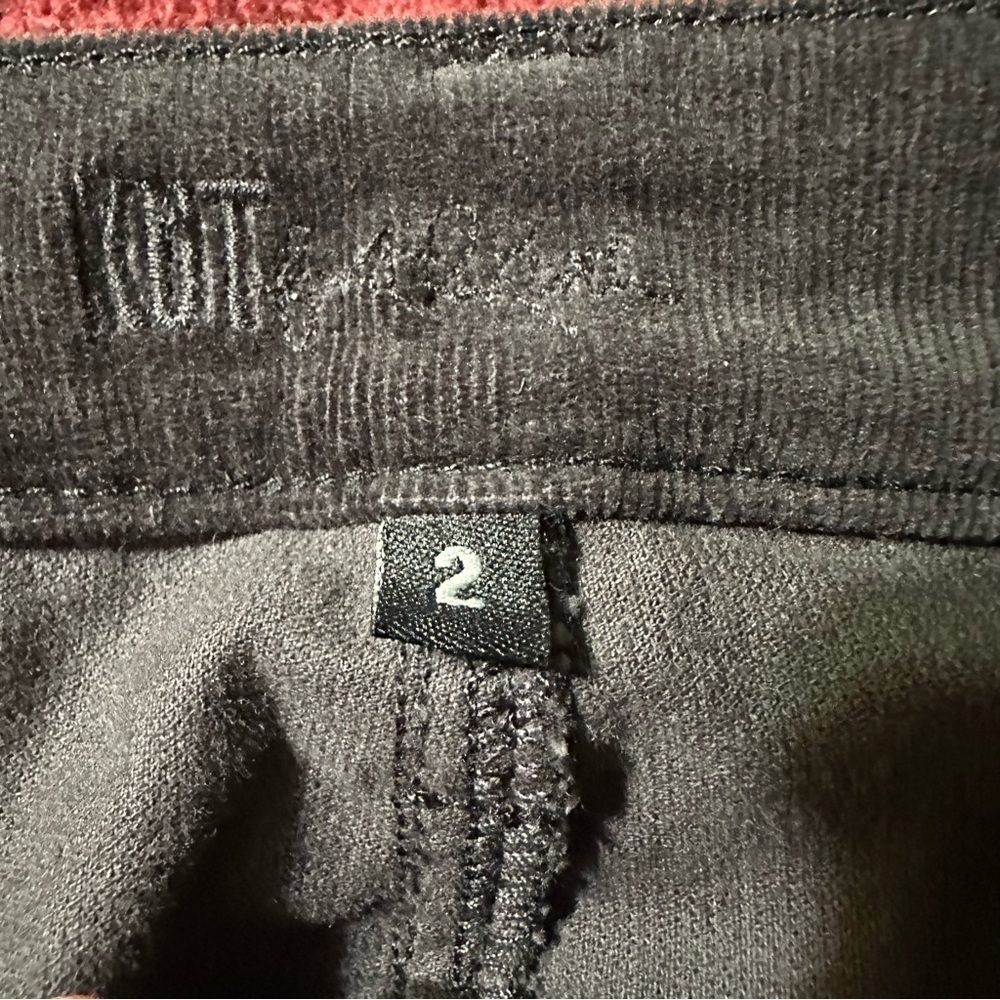 Kut from the Kloth Diana Skinny black corduroy pants size 2 - Picture 5 of 5